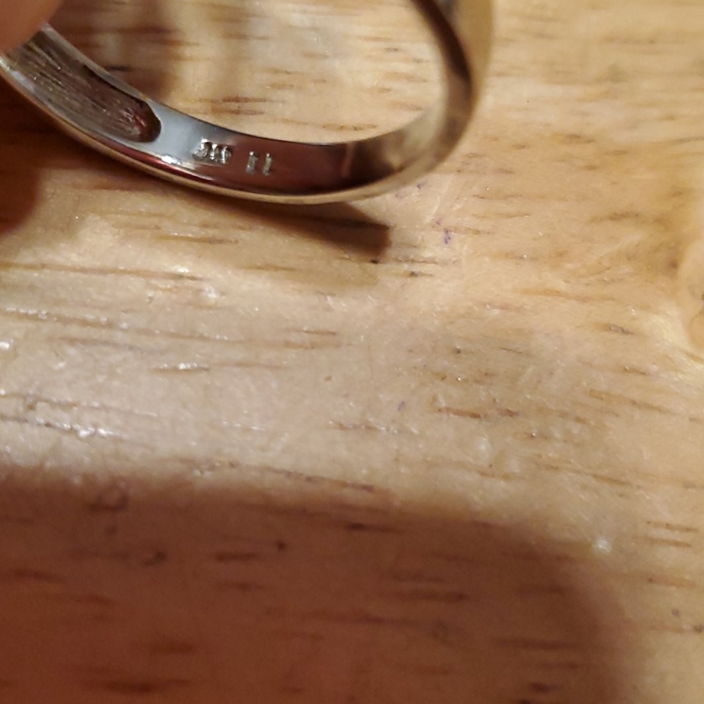 Beautiful Triple Ring Set - Picture 4 of 5